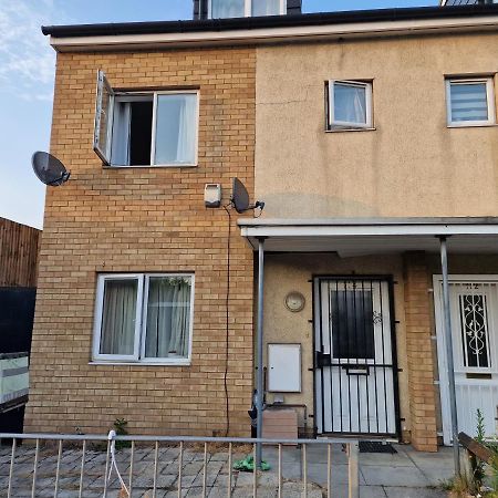 Mile End Budget Guesthouse London Ngoại thất bức ảnh