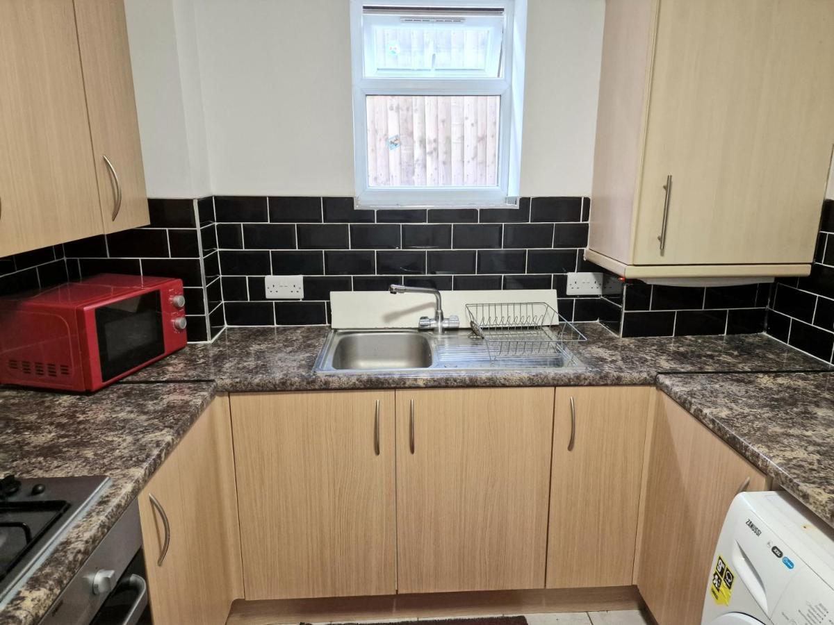 Mile End Budget Guesthouse London Ngoại thất bức ảnh