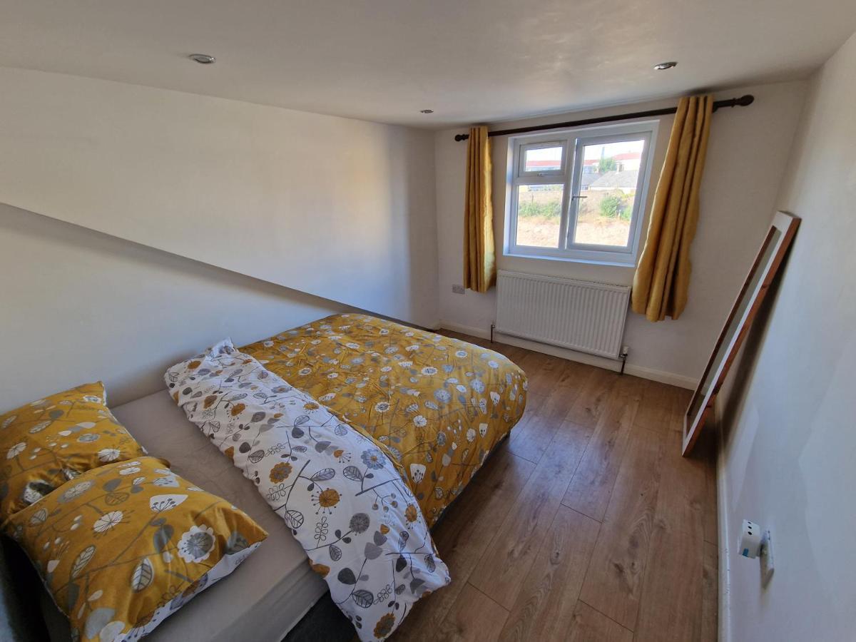 Mile End Budget Guesthouse London Ngoại thất bức ảnh